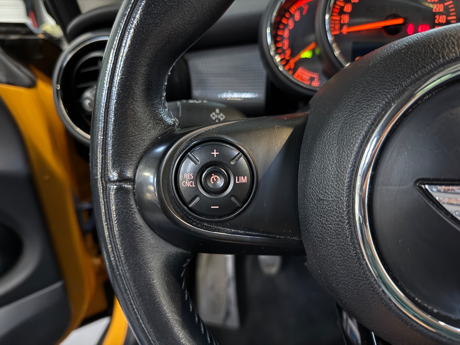 Photo véhicule MINI HATCH 3 PORTES