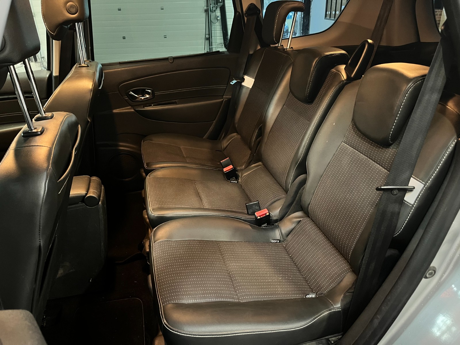 Photo véhicule RENAULT GRAND SCENIC III