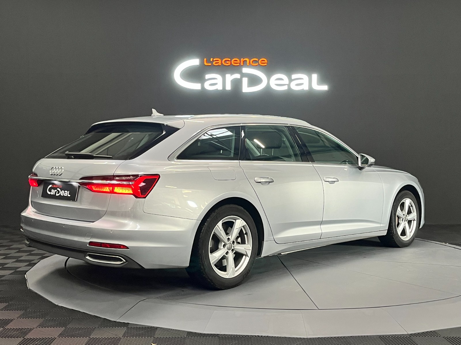 Photo véhicule AUDI A6 AVANT