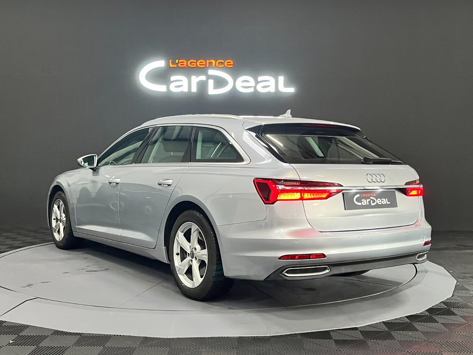 Photo véhicule AUDI A6 AVANT