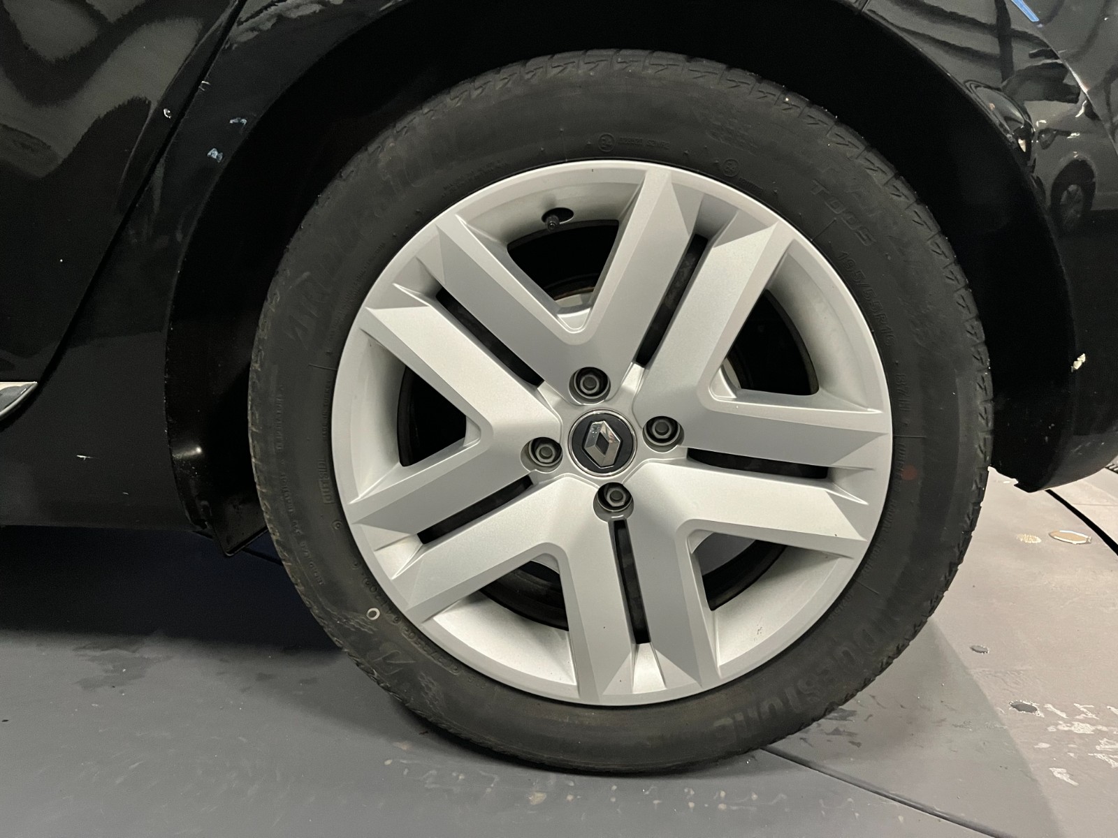 Photo véhicule RENAULT CLIO V