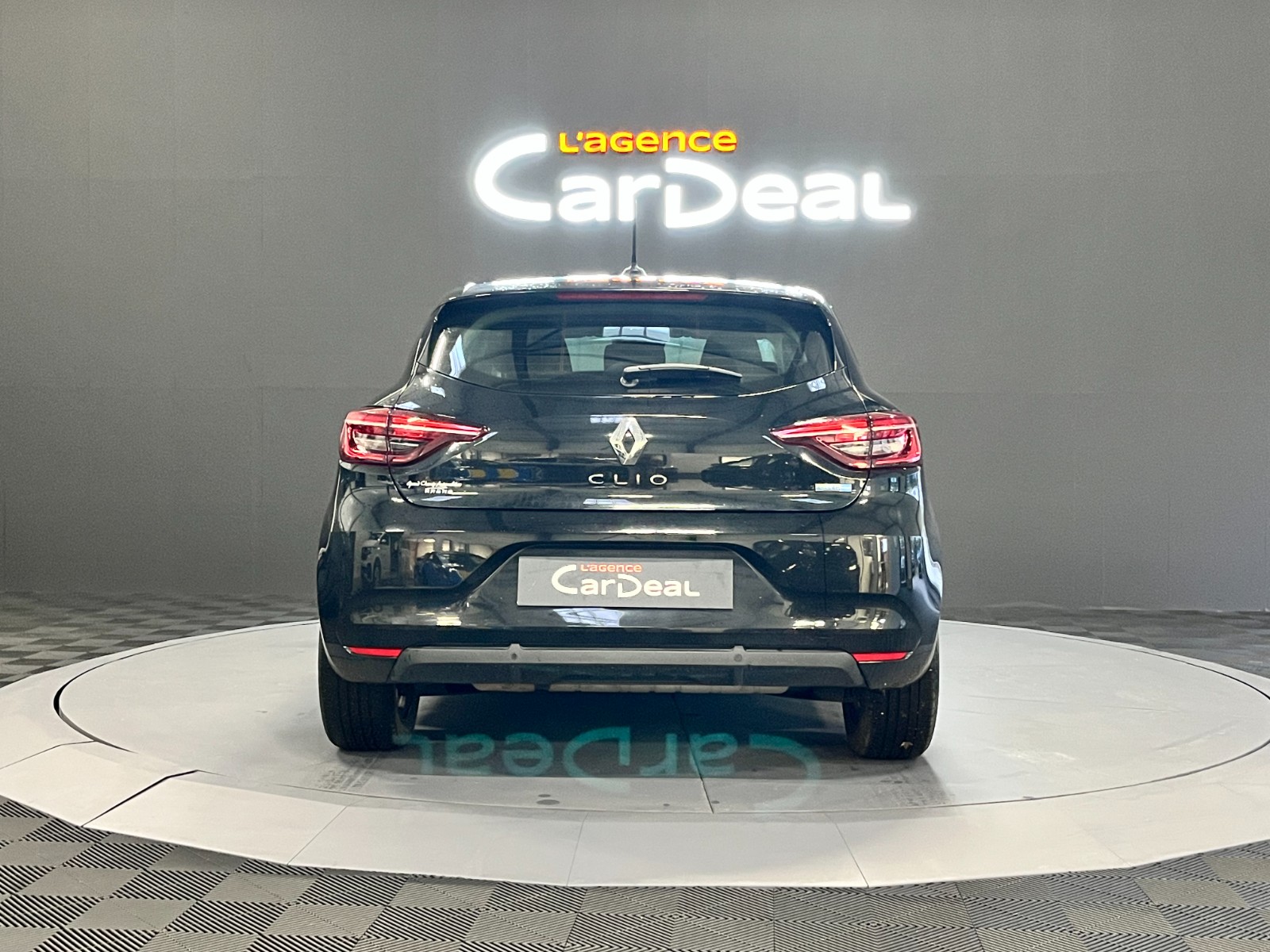 Photo véhicule RENAULT CLIO V