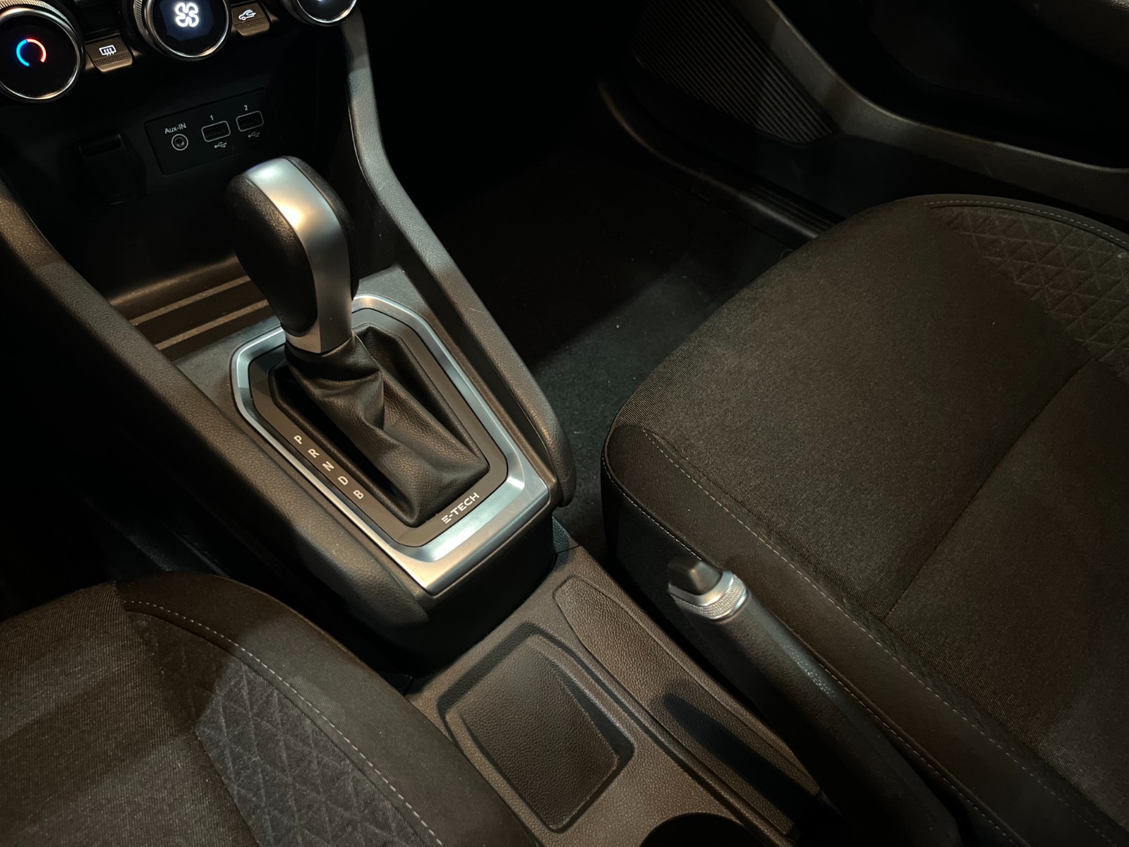 Photo véhicule RENAULT CLIO V