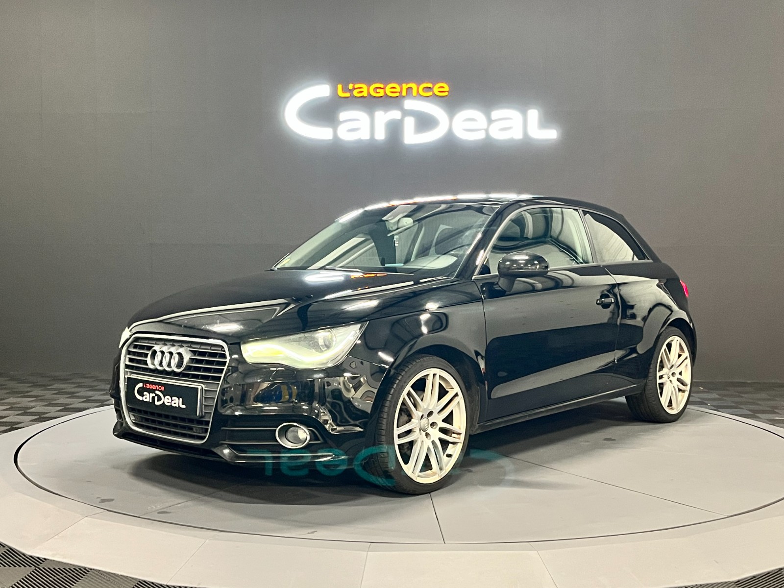 AUDI A1 A1 1.6 TDI 105 Ambition
