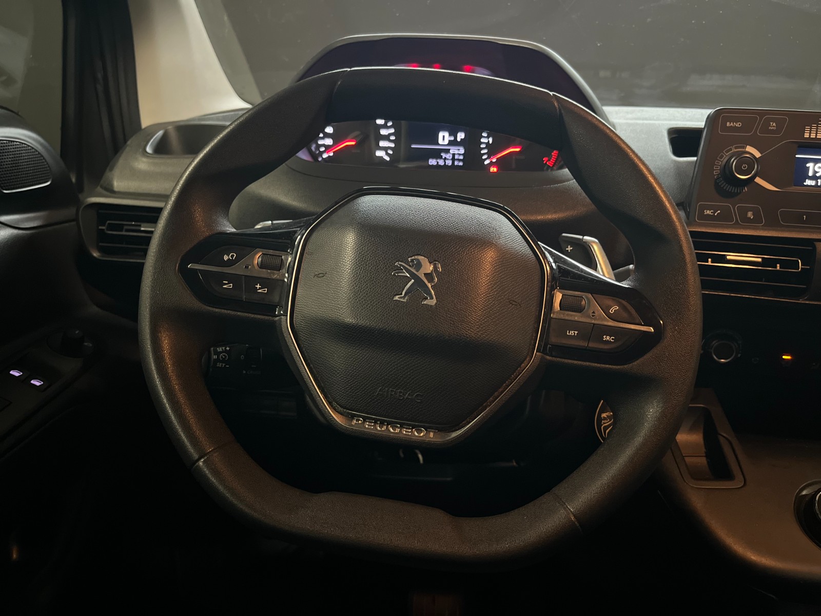 Photo véhicule PEUGEOT PARTNER CABINE APPROFONDIE