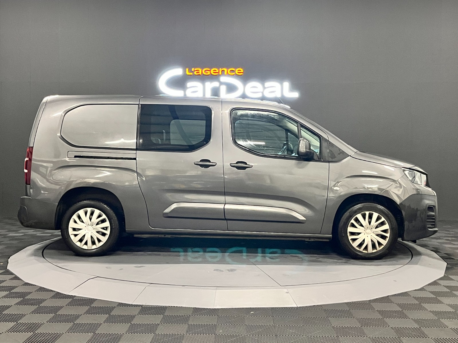 Photo véhicule PEUGEOT PARTNER CABINE APPROFONDIE