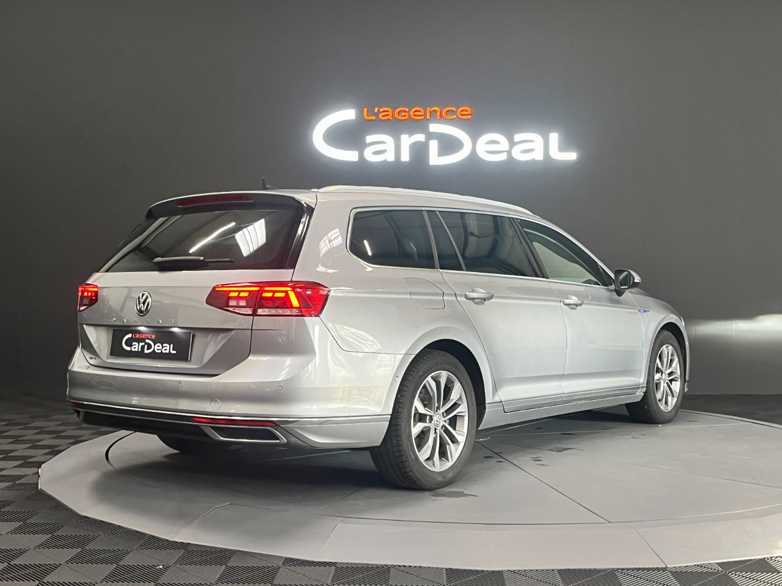 Photo véhicule VOLKSWAGEN PASSAT SW