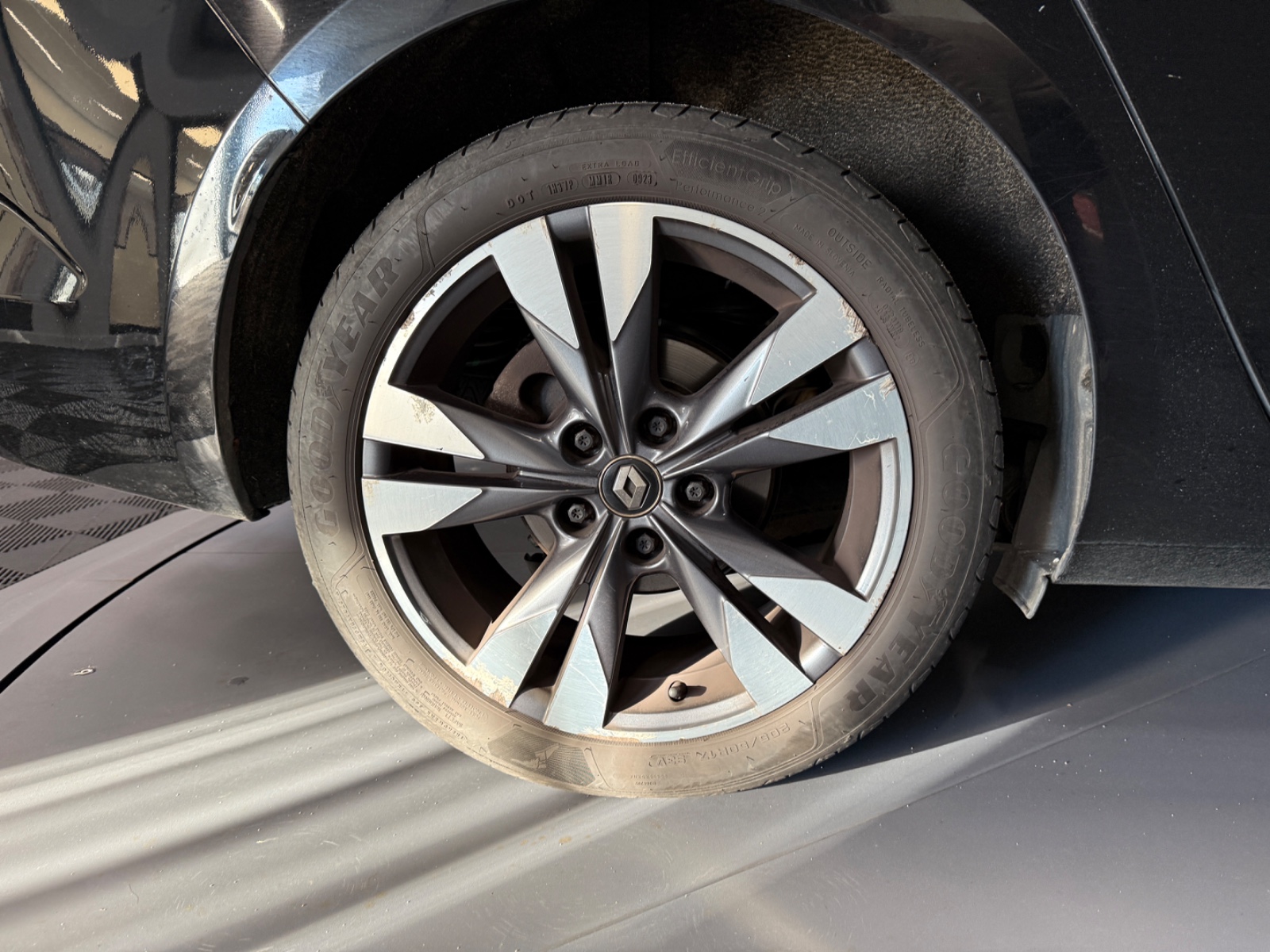 Photo véhicule RENAULT MEGANE IV ESTATE