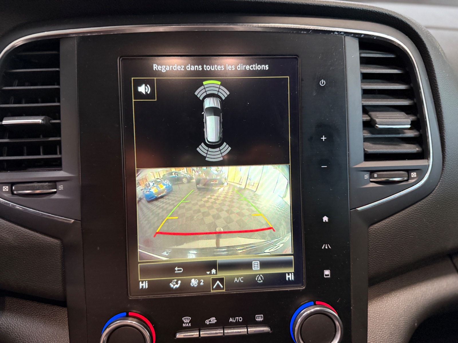 Photo véhicule RENAULT MEGANE IV ESTATE