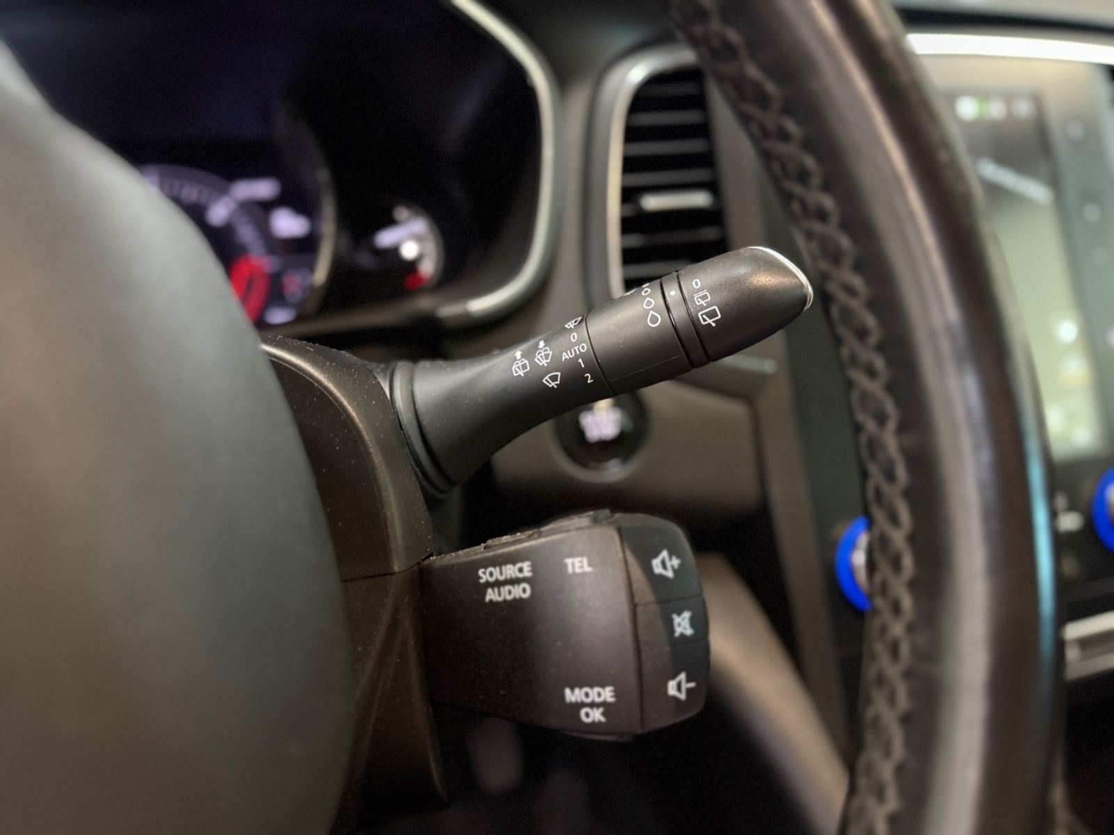 Photo véhicule RENAULT MEGANE IV ESTATE