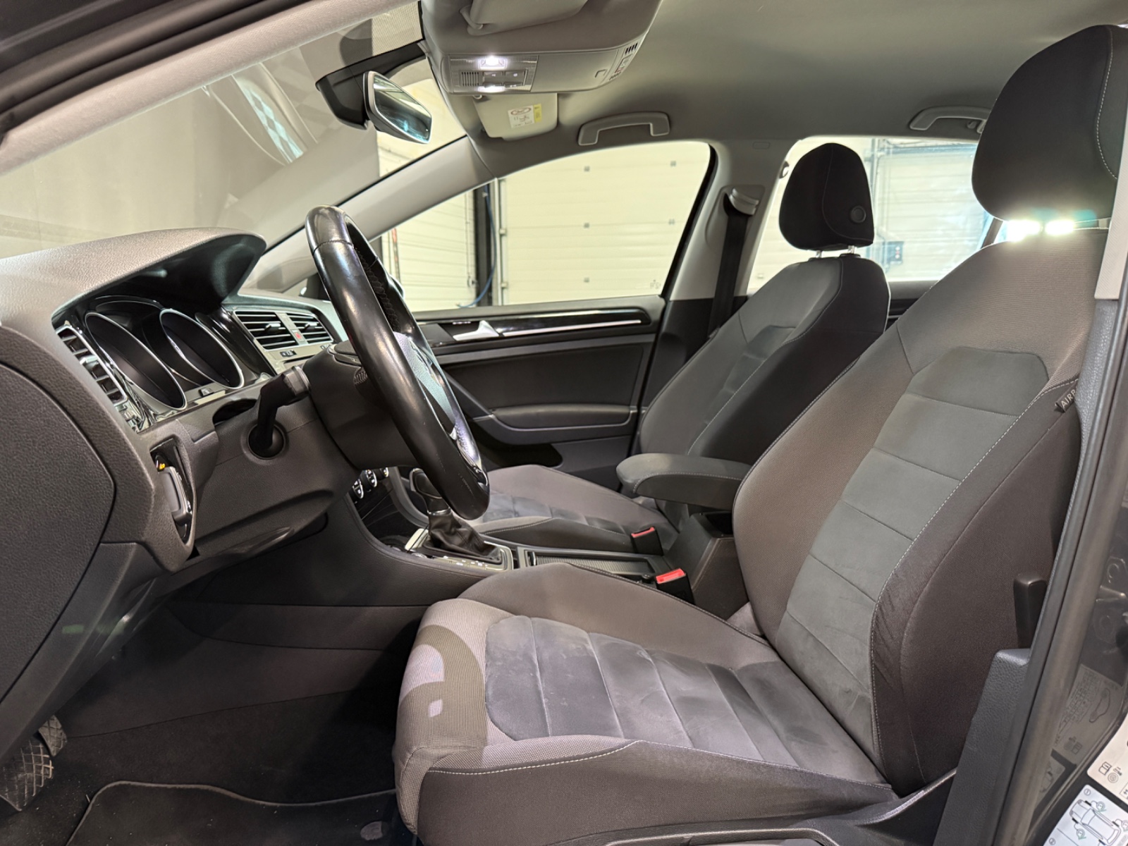 Photo véhicule VOLKSWAGEN GOLF