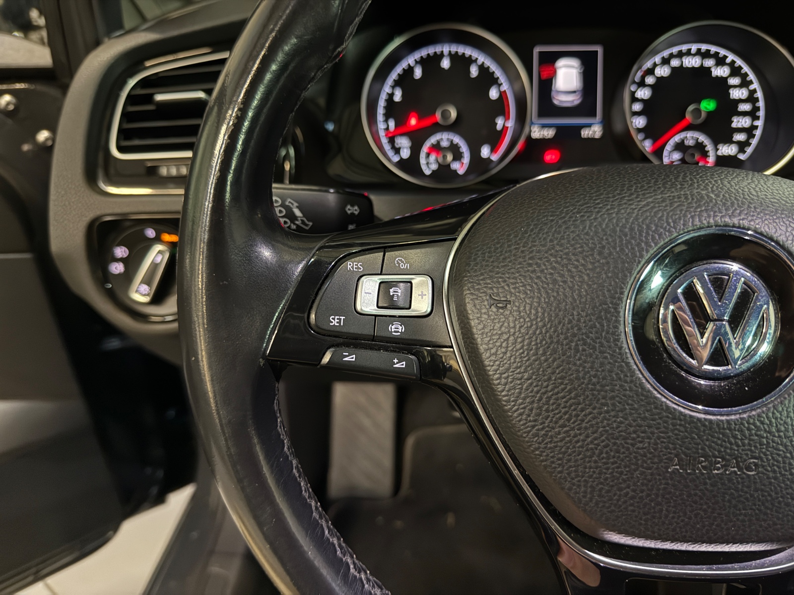 Photo véhicule VOLKSWAGEN GOLF