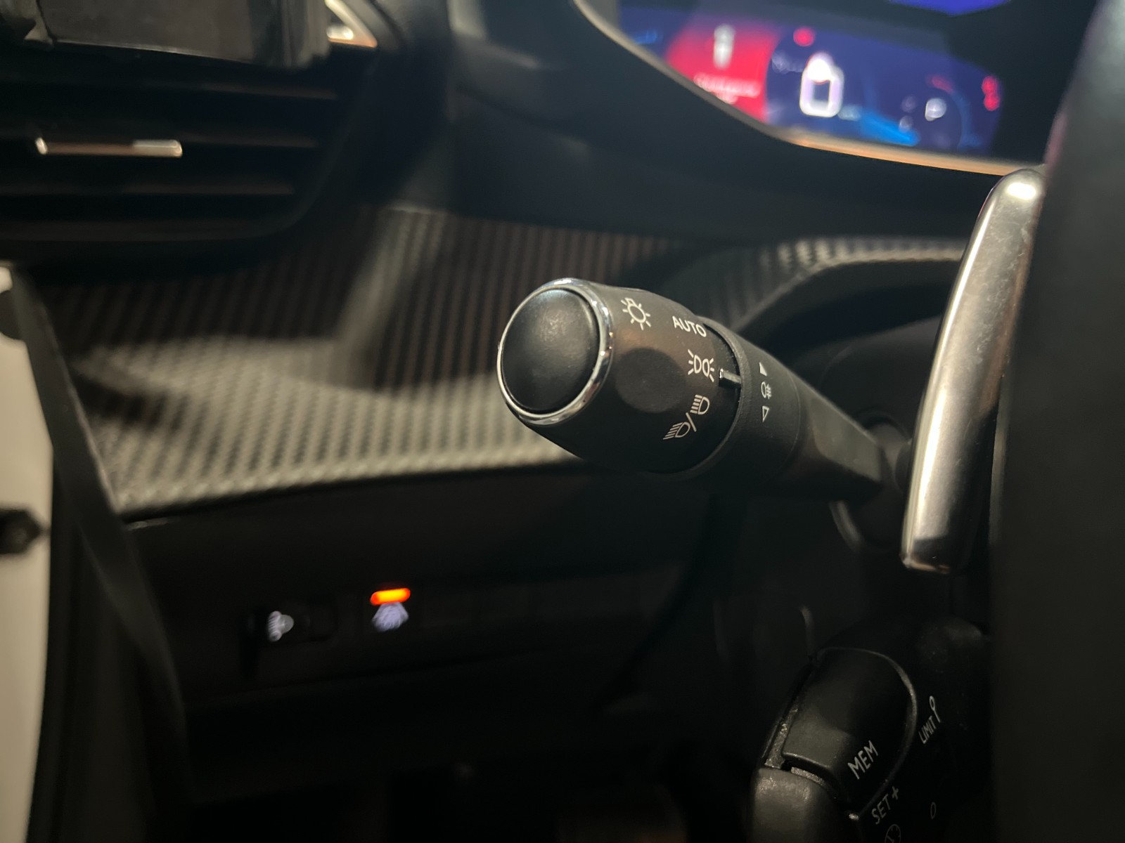 Photo véhicule PEUGEOT 208