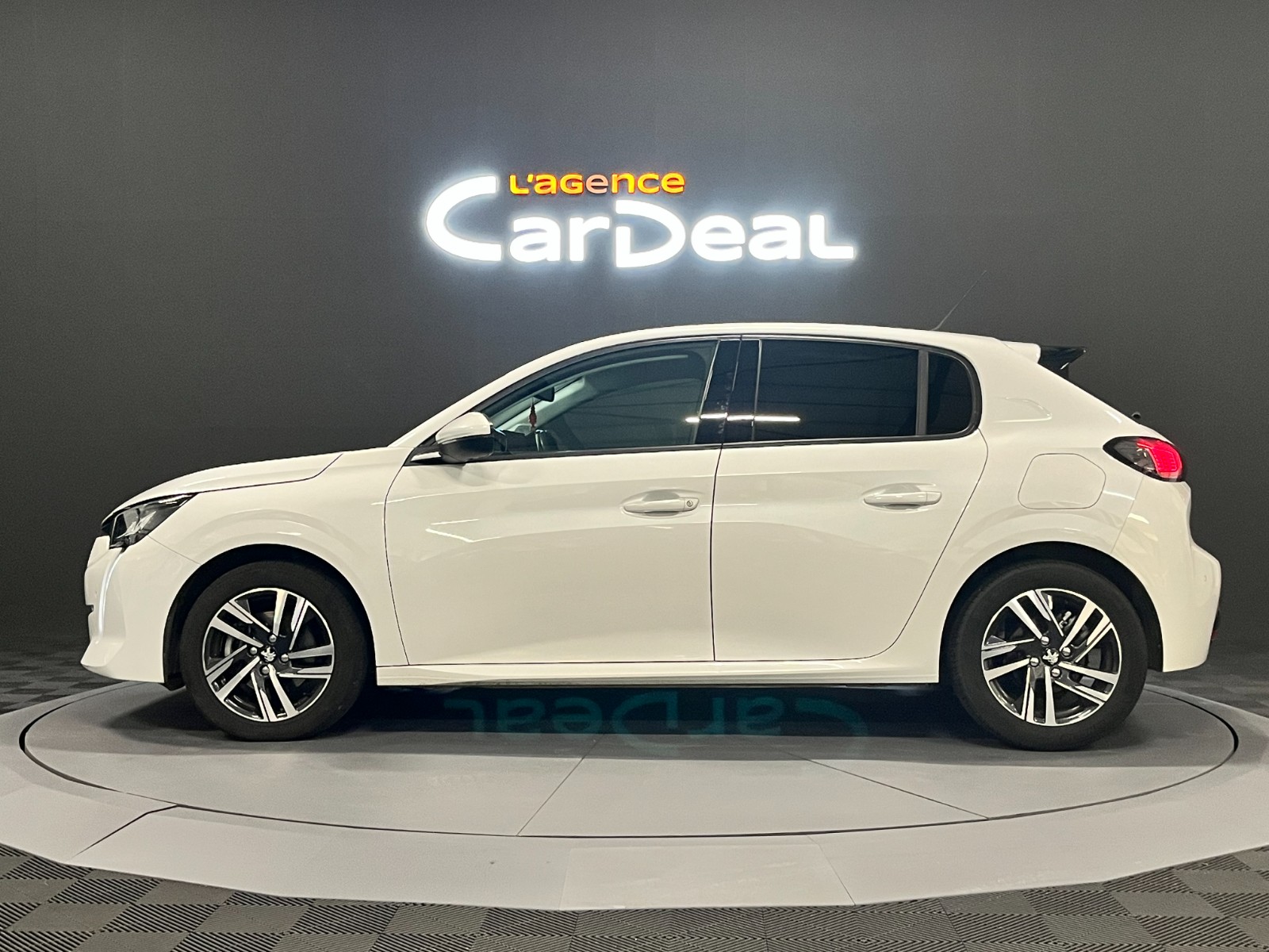 Photo véhicule PEUGEOT 208