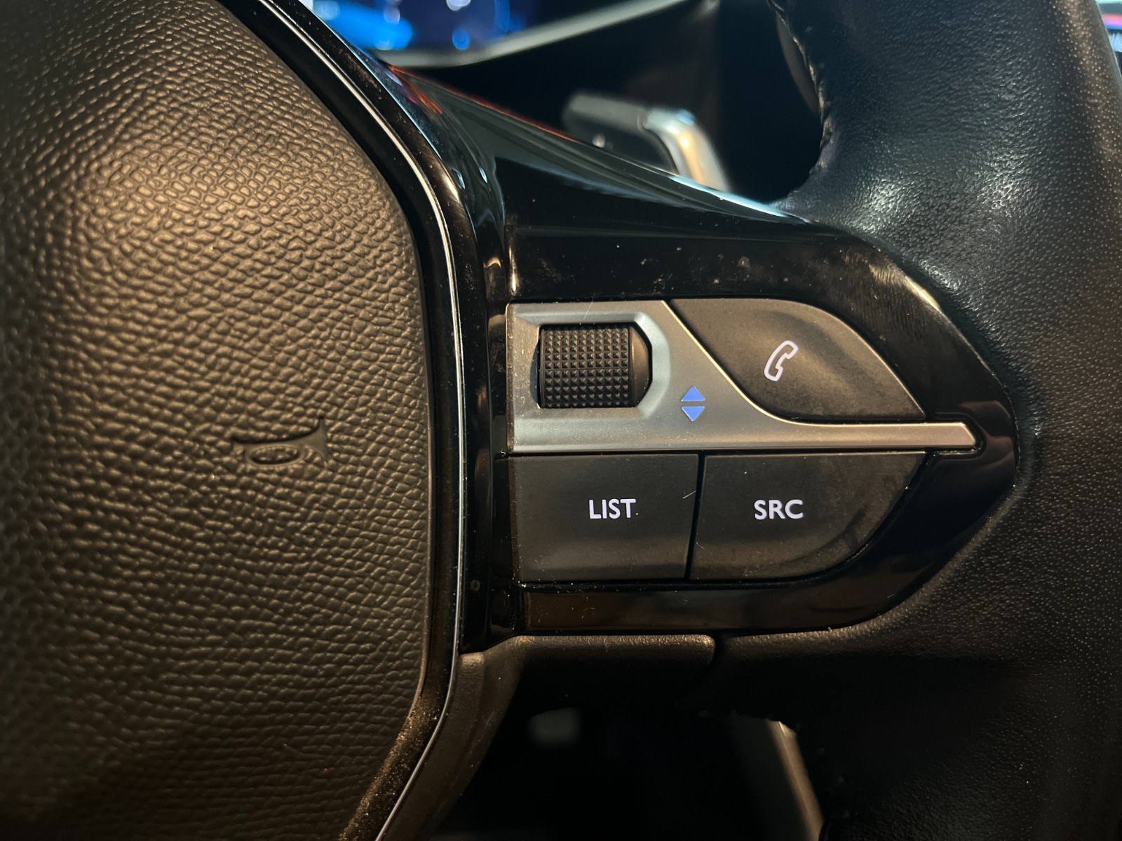 Photo véhicule PEUGEOT 208