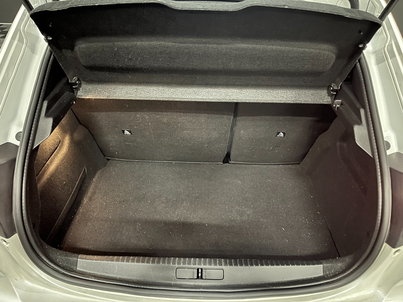 Photo véhicule PEUGEOT 208