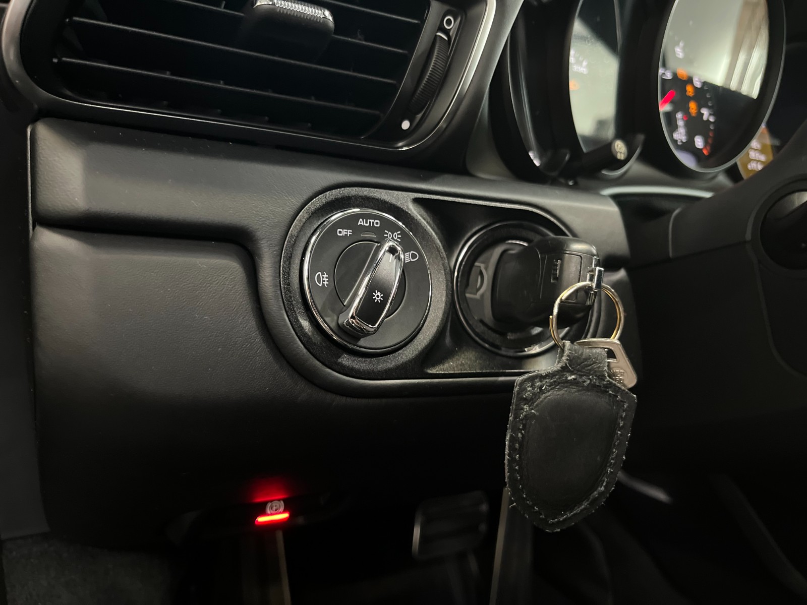 Photo véhicule PORSCHE 911 CARRERA COUPE