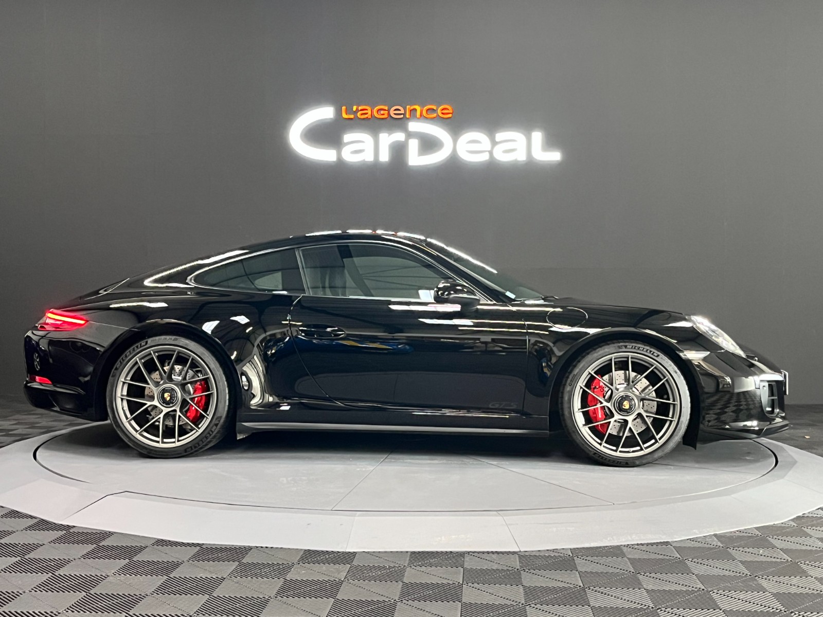 Photo véhicule PORSCHE 911 CARRERA COUPE