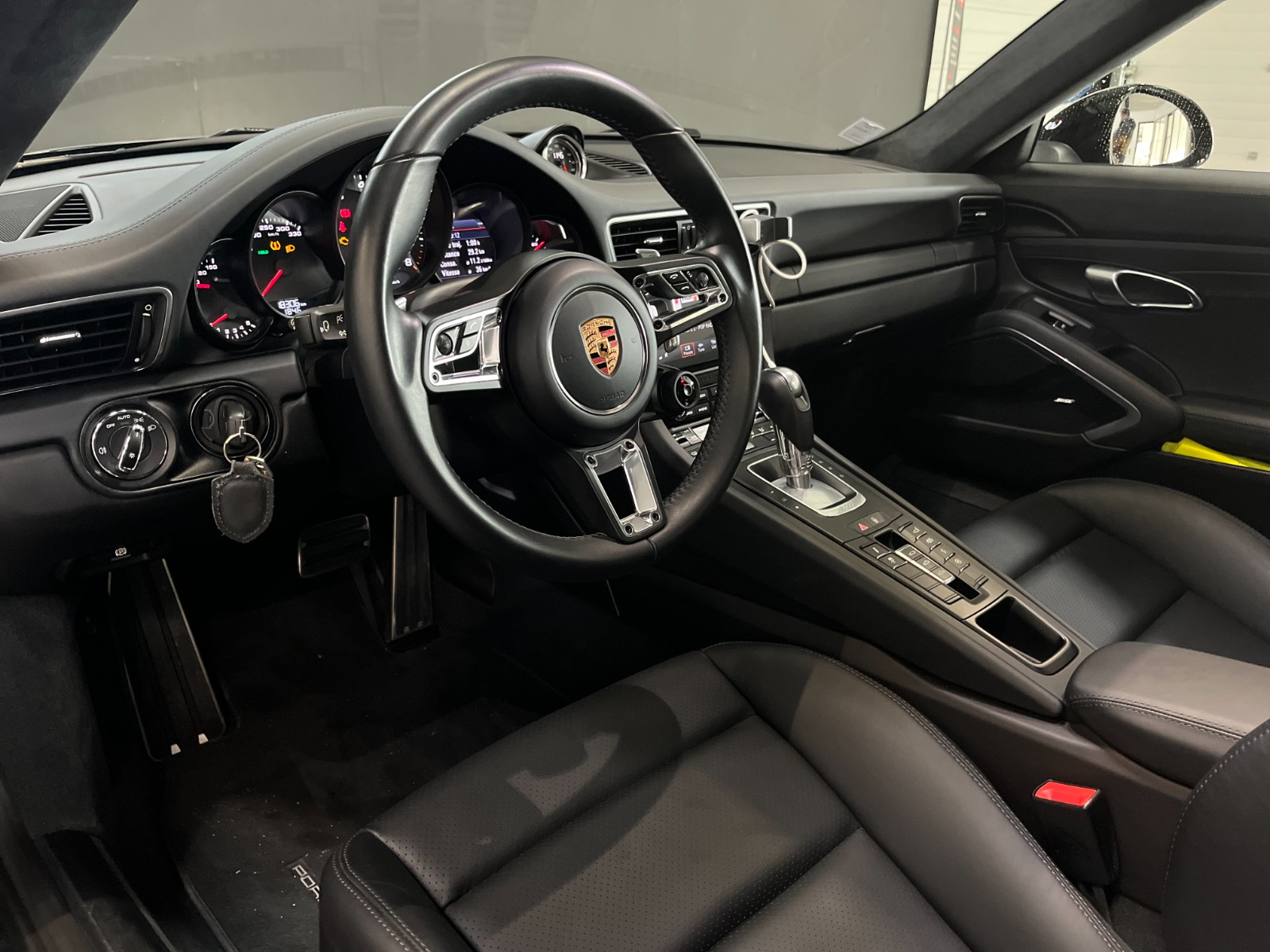 Photo véhicule PORSCHE 911 CARRERA COUPE