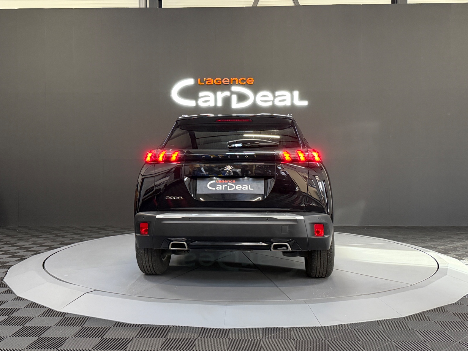 Photo véhicule PEUGEOT 2008