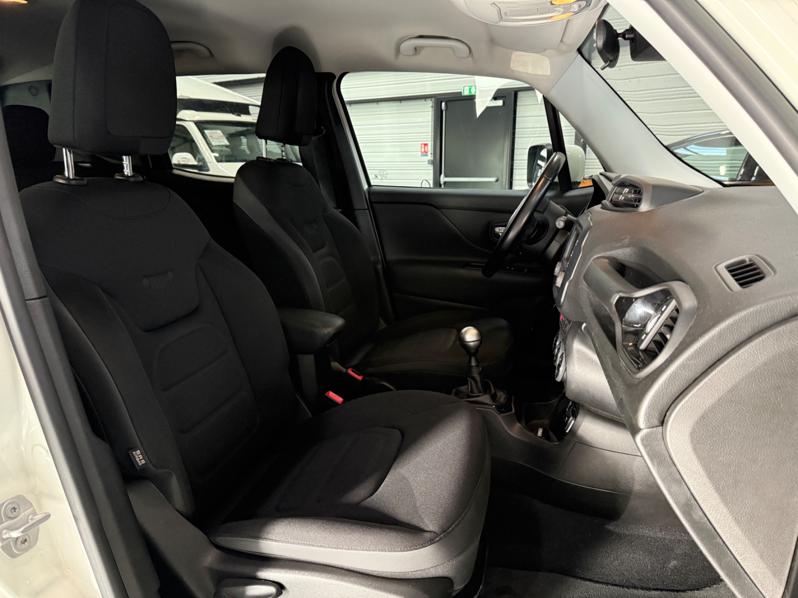 Photo véhicule JEEP RENEGADE