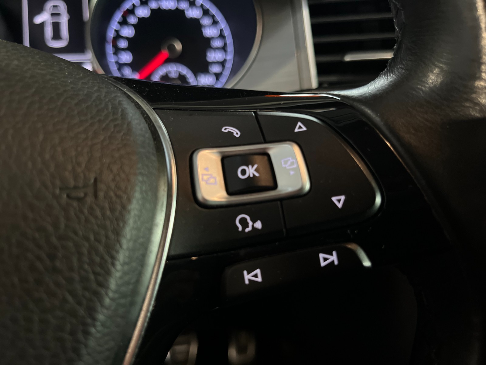 Photo véhicule VOLKSWAGEN GOLF SPORTSVAN