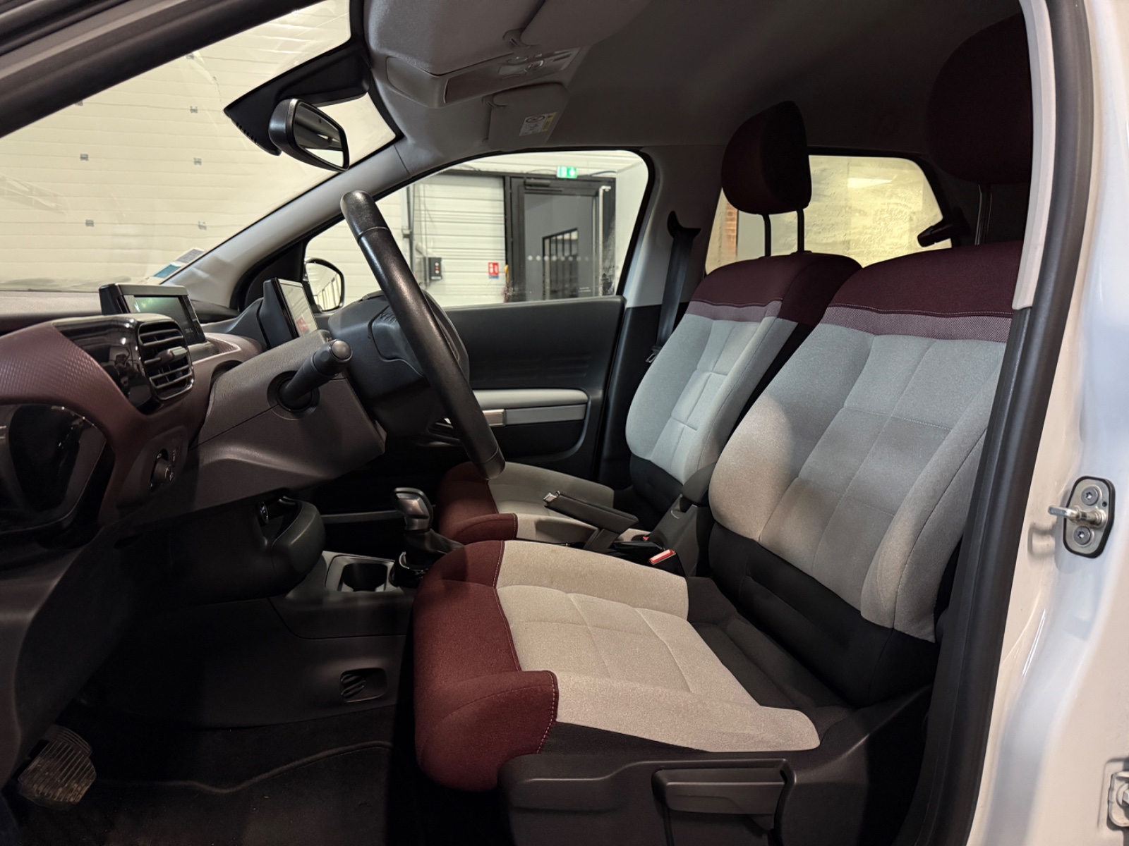 Photo véhicule CITROEN C4 CACTUS