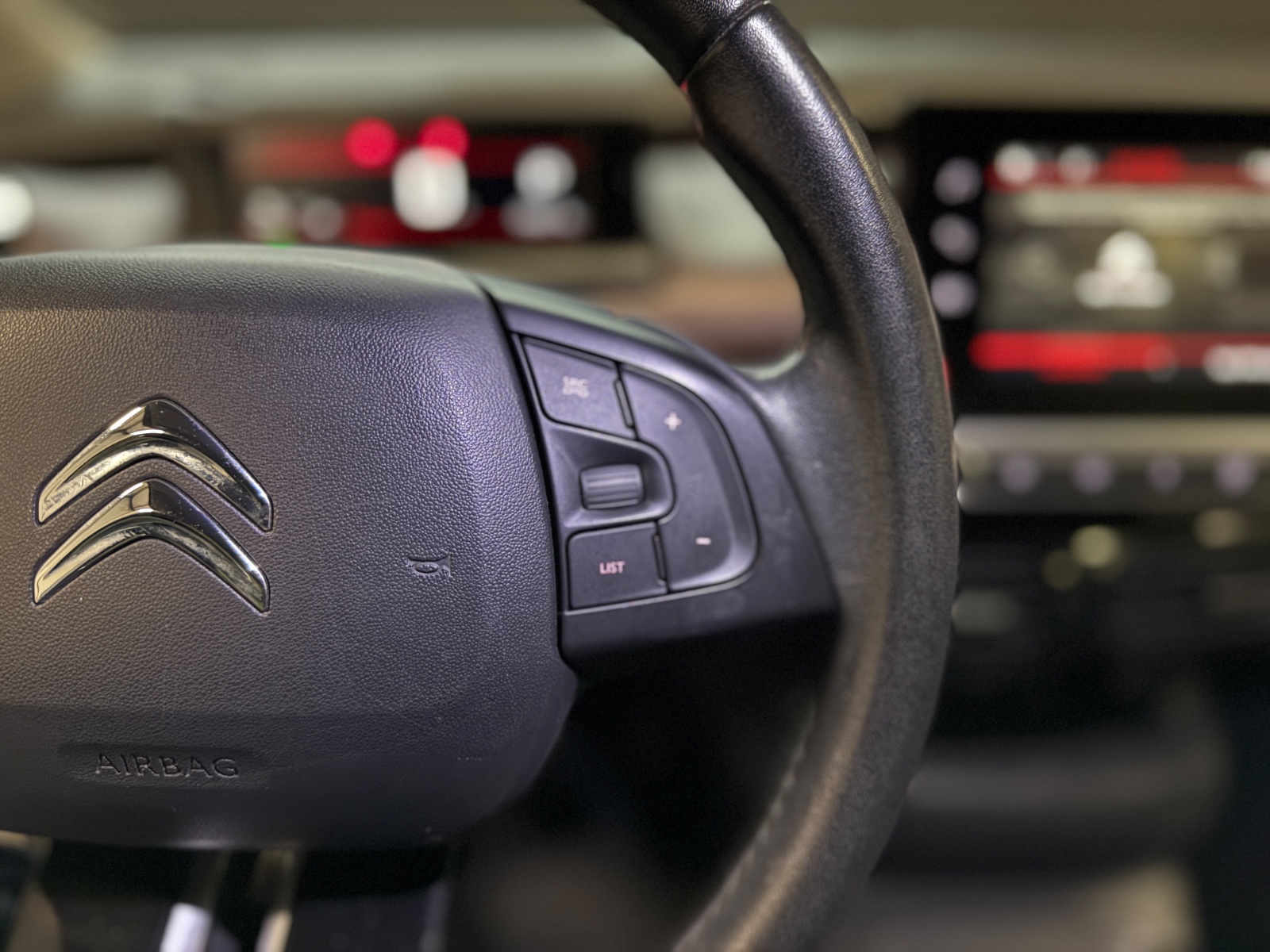 Photo véhicule CITROEN C4 CACTUS