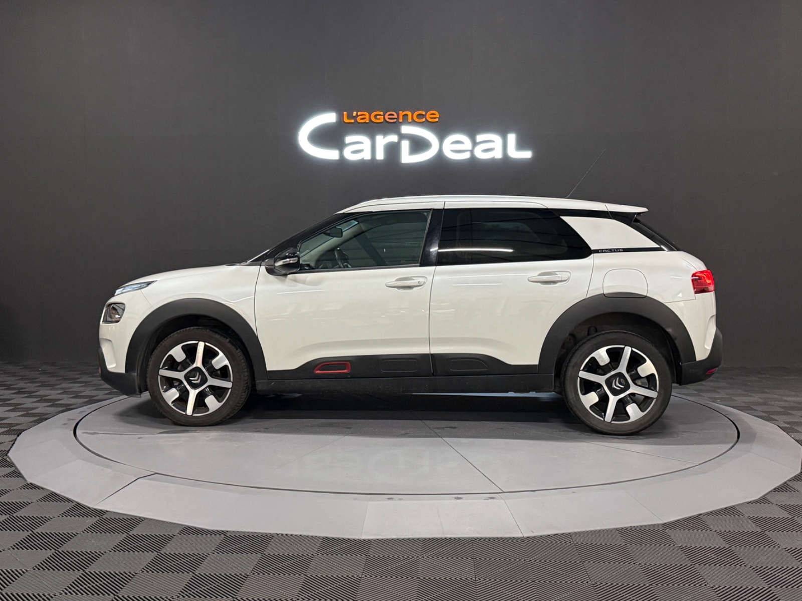 Photo véhicule CITROEN C4 CACTUS