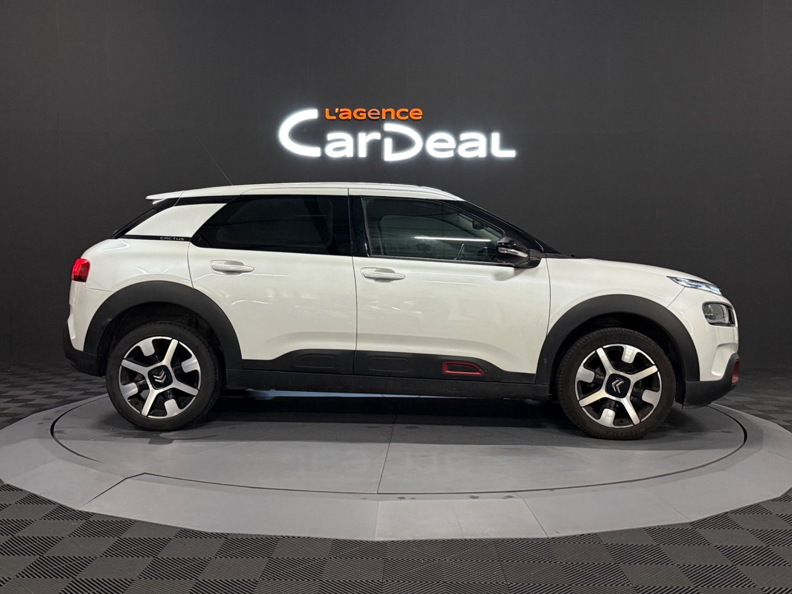 Photo véhicule CITROEN C4 CACTUS