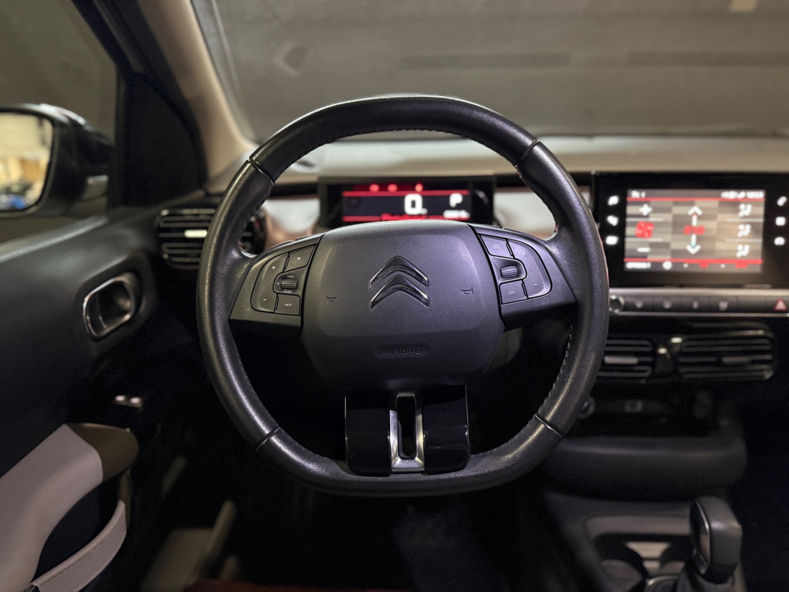 Photo véhicule CITROEN C4 CACTUS