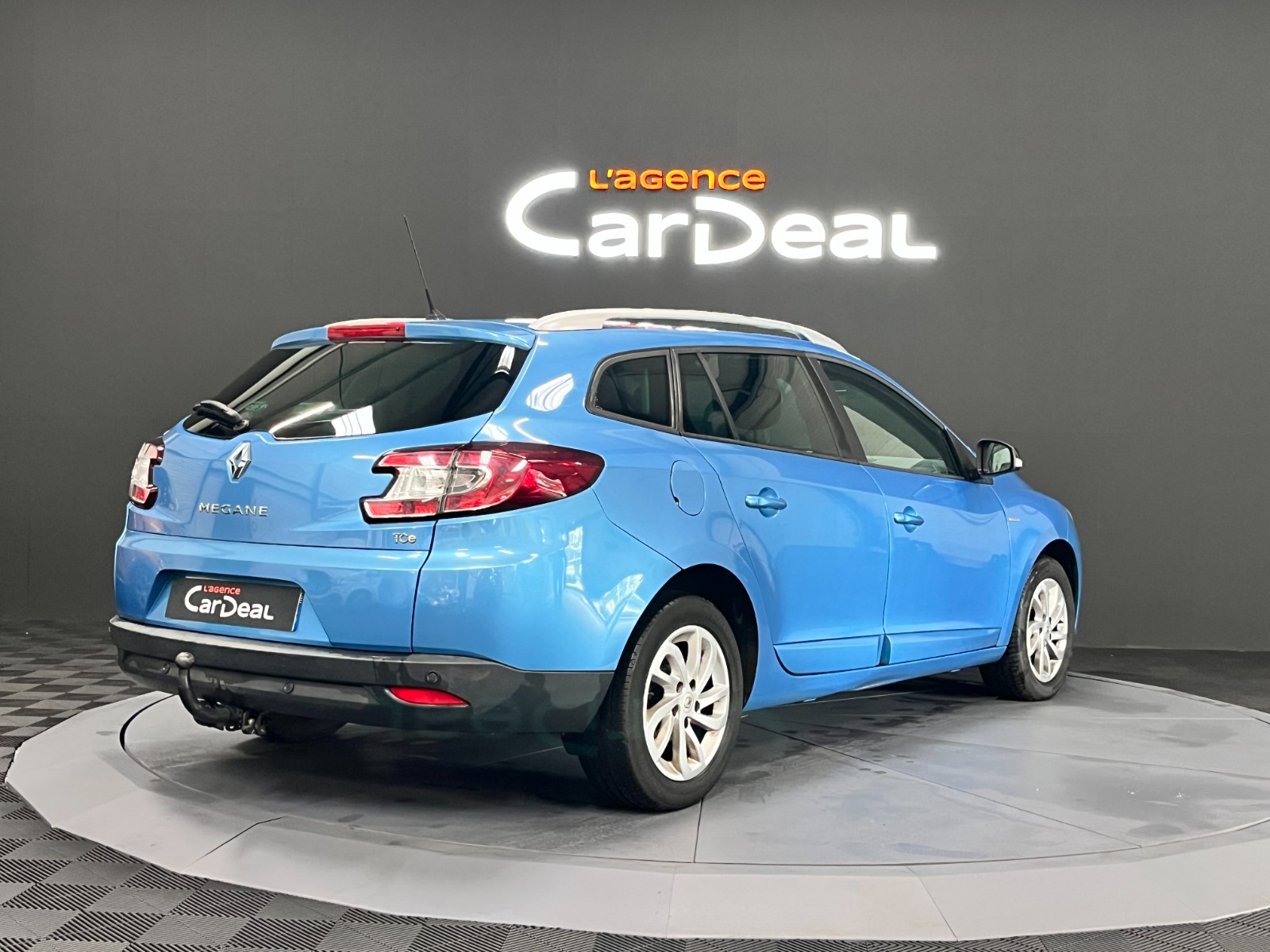 Photo véhicule RENAULT MEGANE III ESTATE