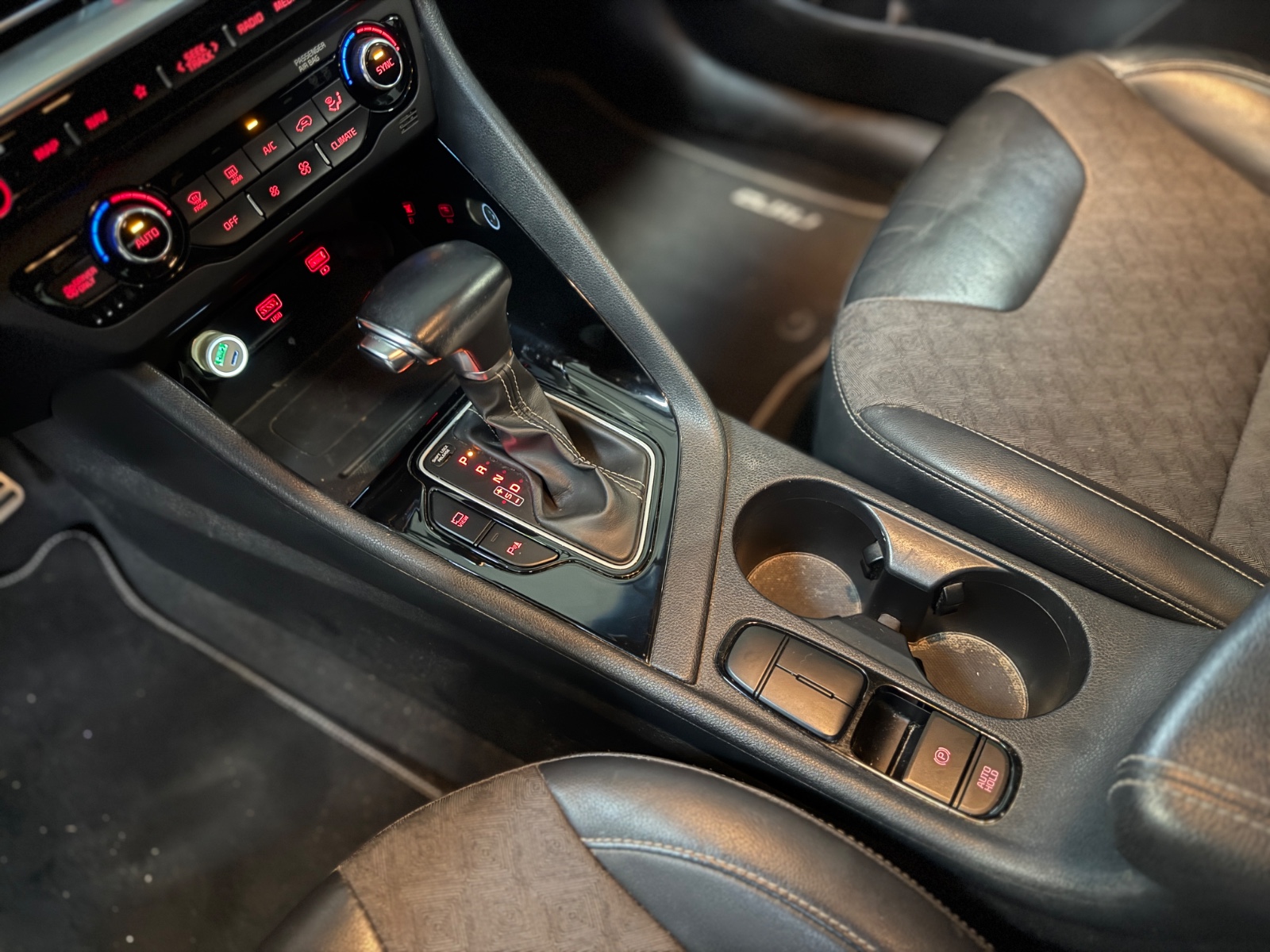 Photo véhicule KIA NIRO