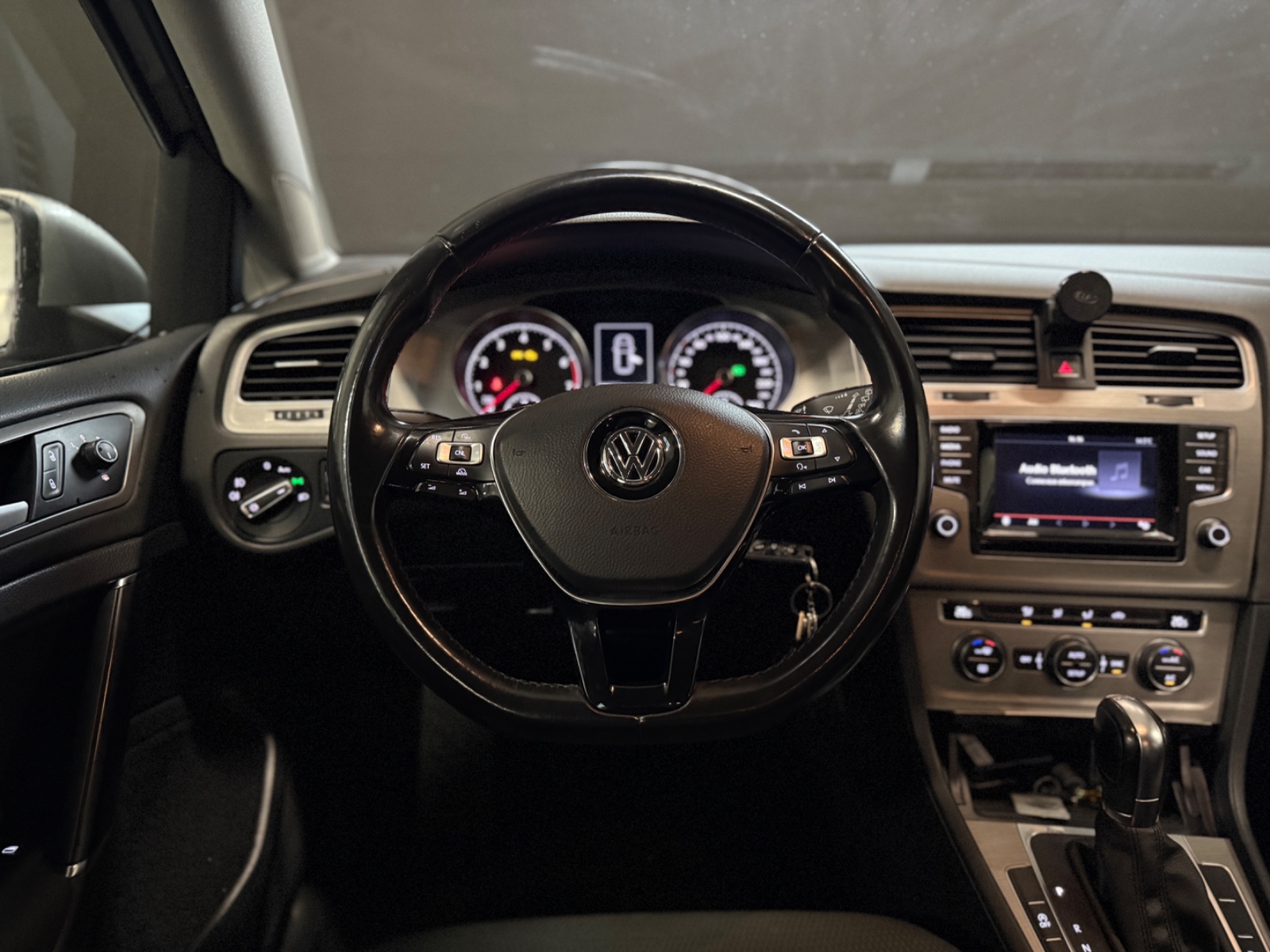 Photo véhicule VOLKSWAGEN GOLF