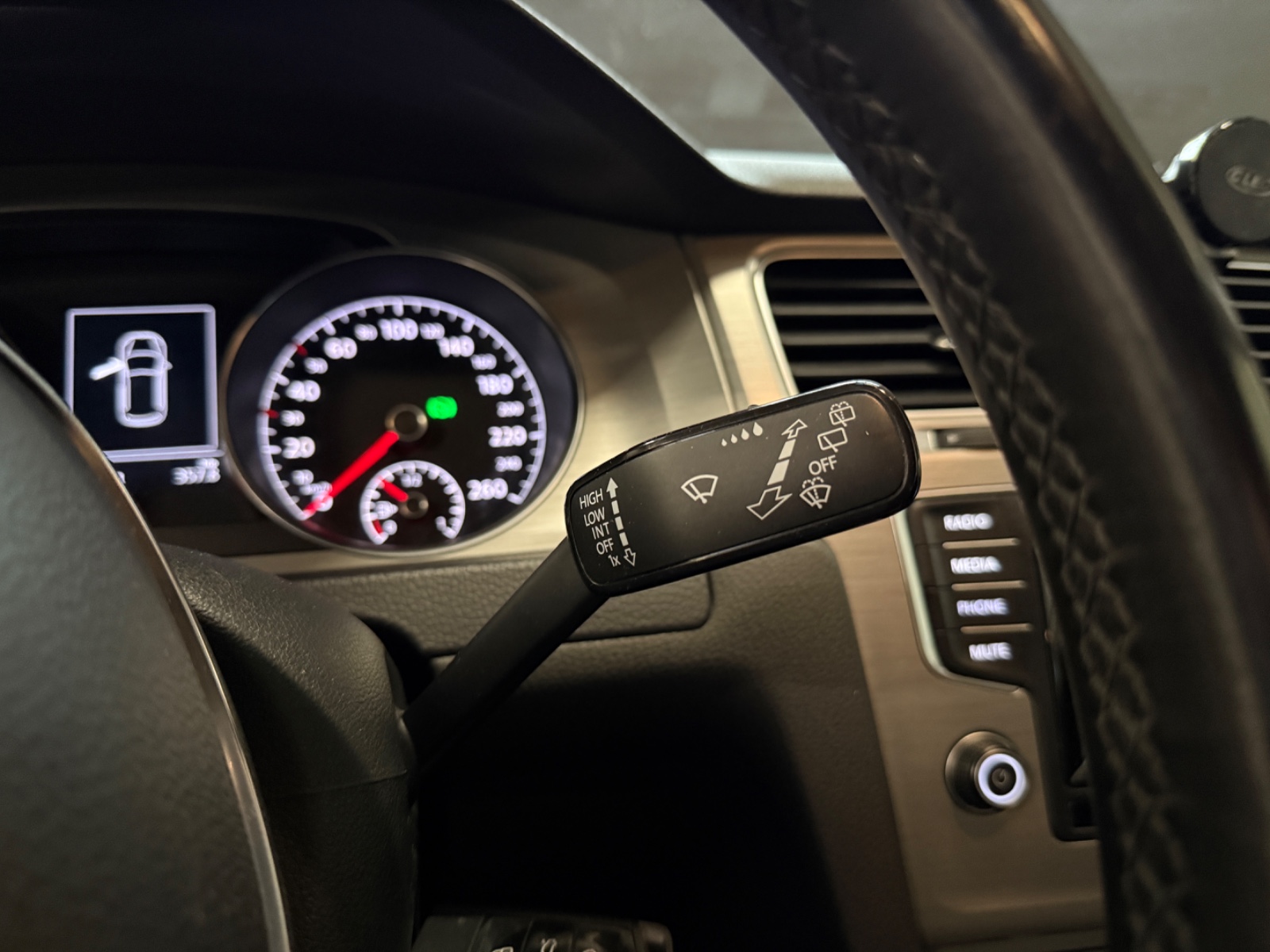 Photo véhicule VOLKSWAGEN GOLF