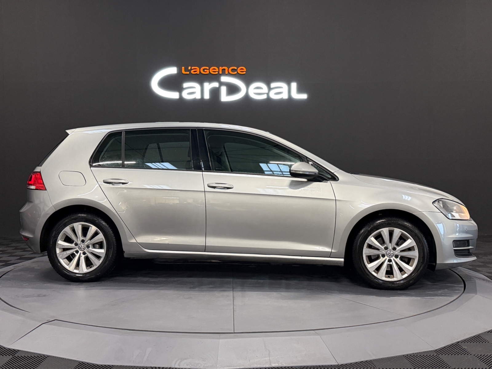 Photo véhicule VOLKSWAGEN GOLF