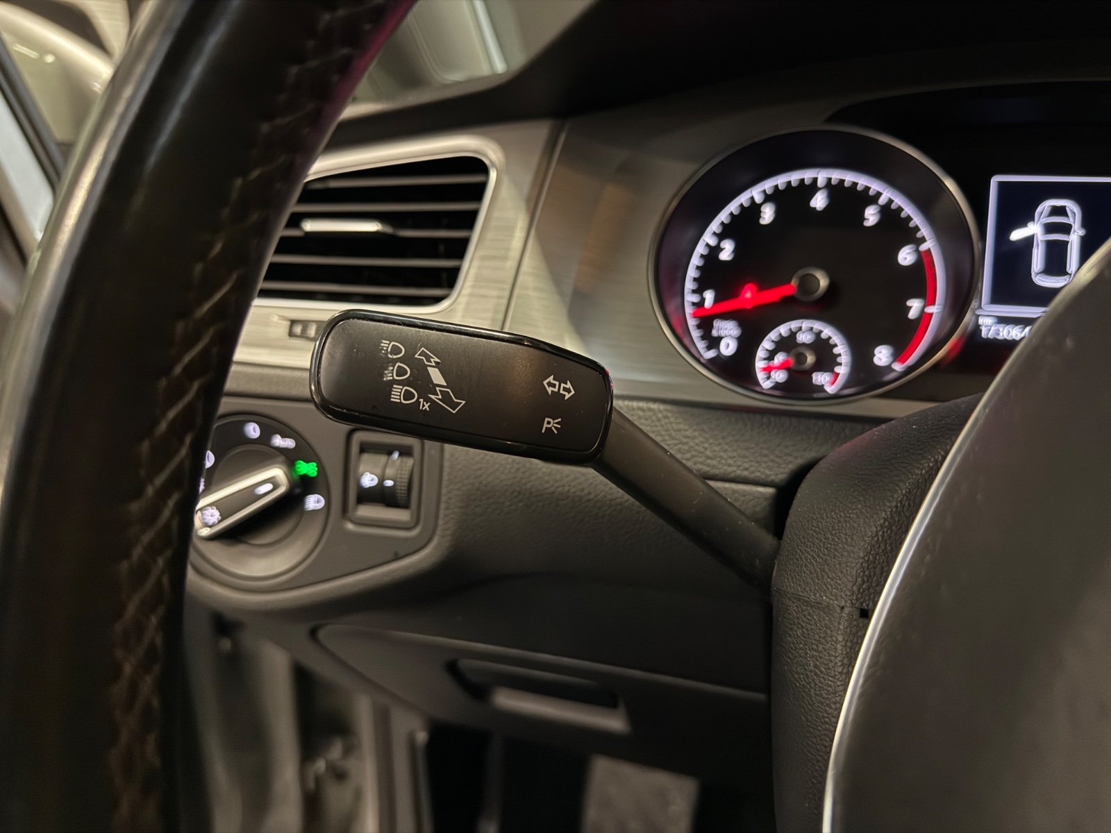 Photo véhicule VOLKSWAGEN GOLF