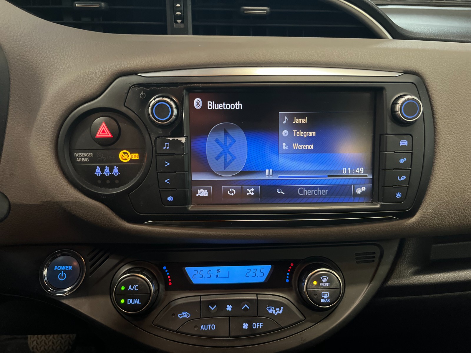 Photo véhicule TOYOTA YARIS MC2