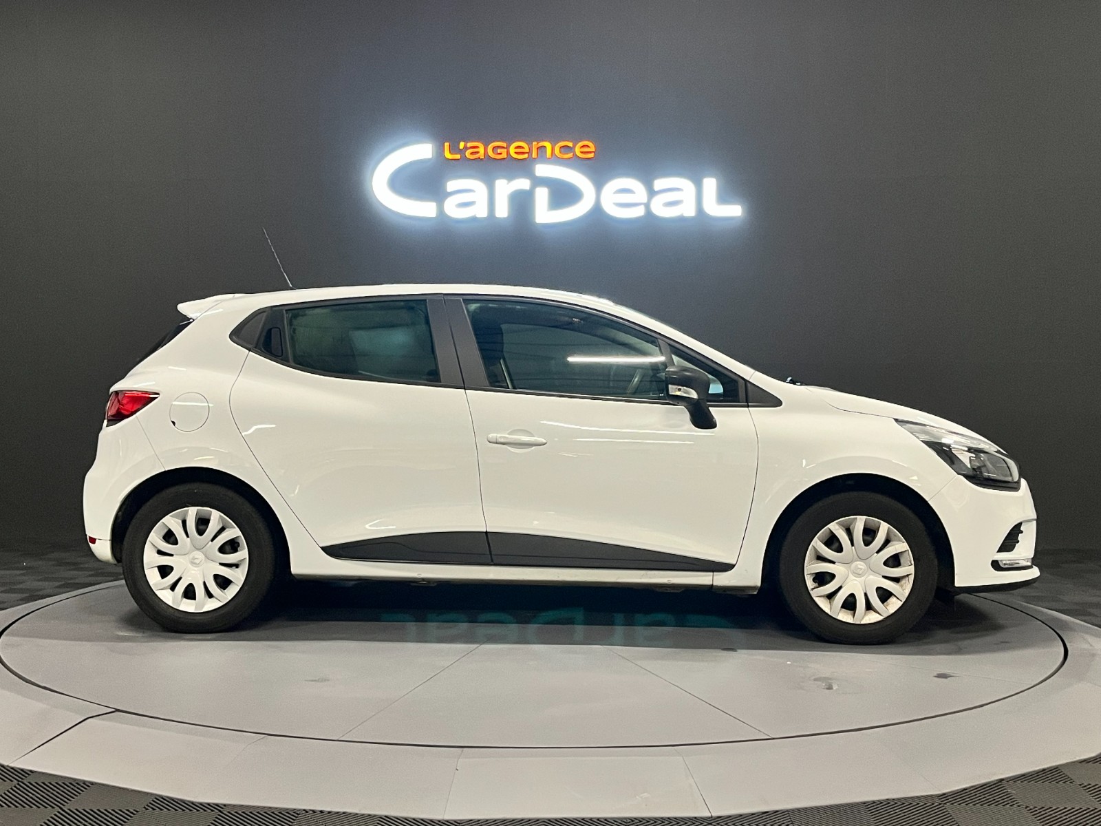 Photo véhicule RENAULT CLIO IV