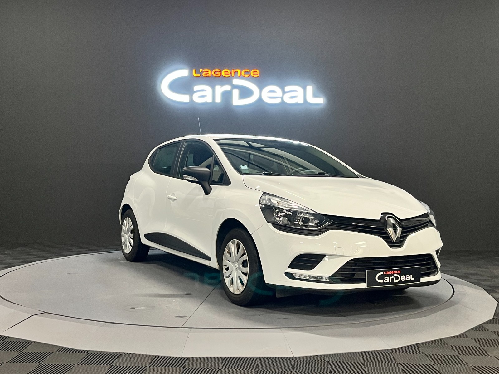 Photo véhicule RENAULT CLIO IV
