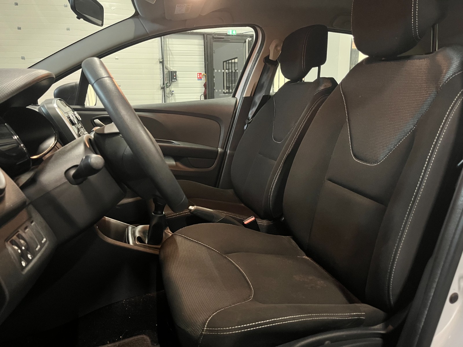 Photo véhicule RENAULT CLIO IV