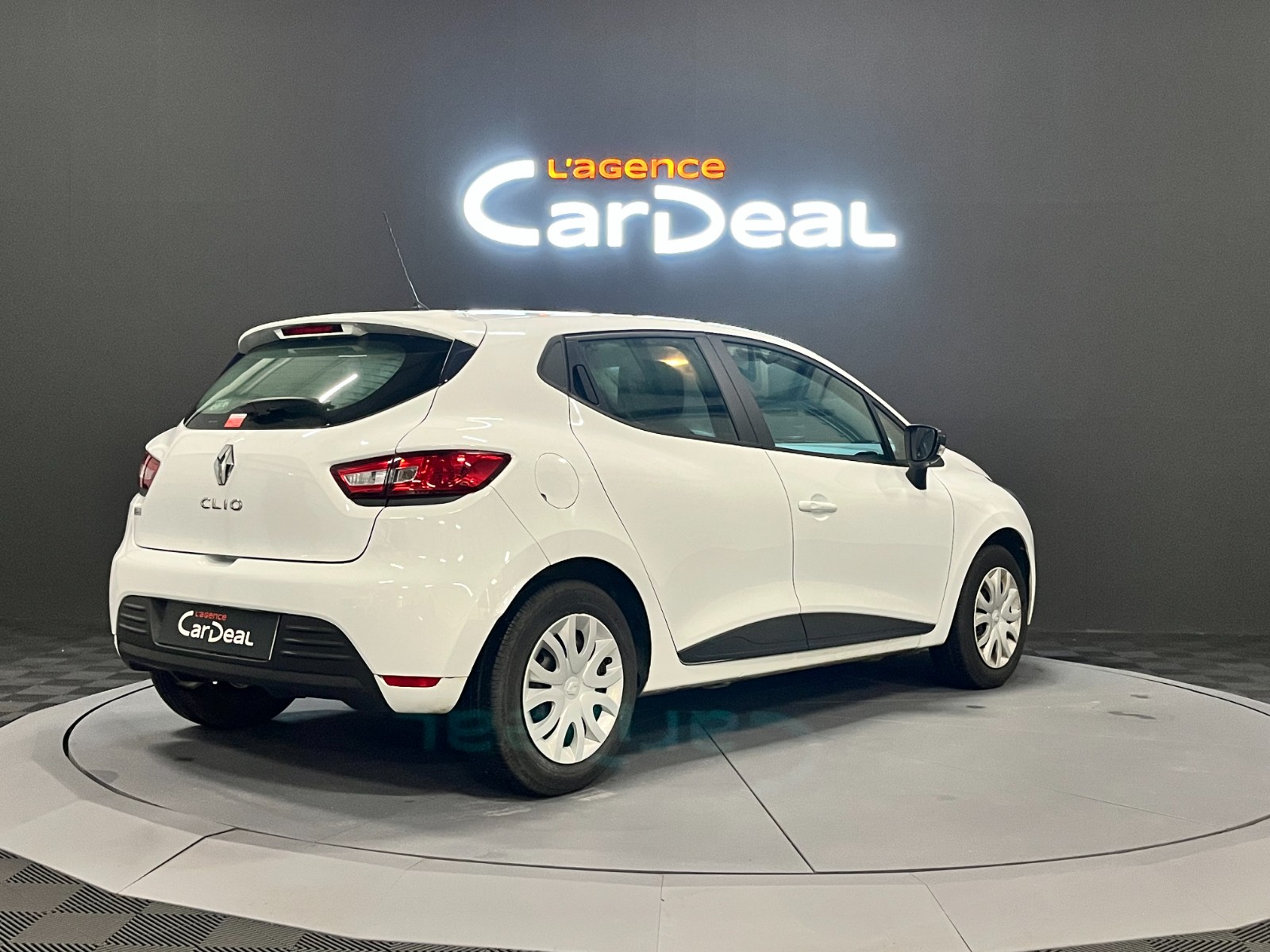 Photo véhicule RENAULT CLIO IV