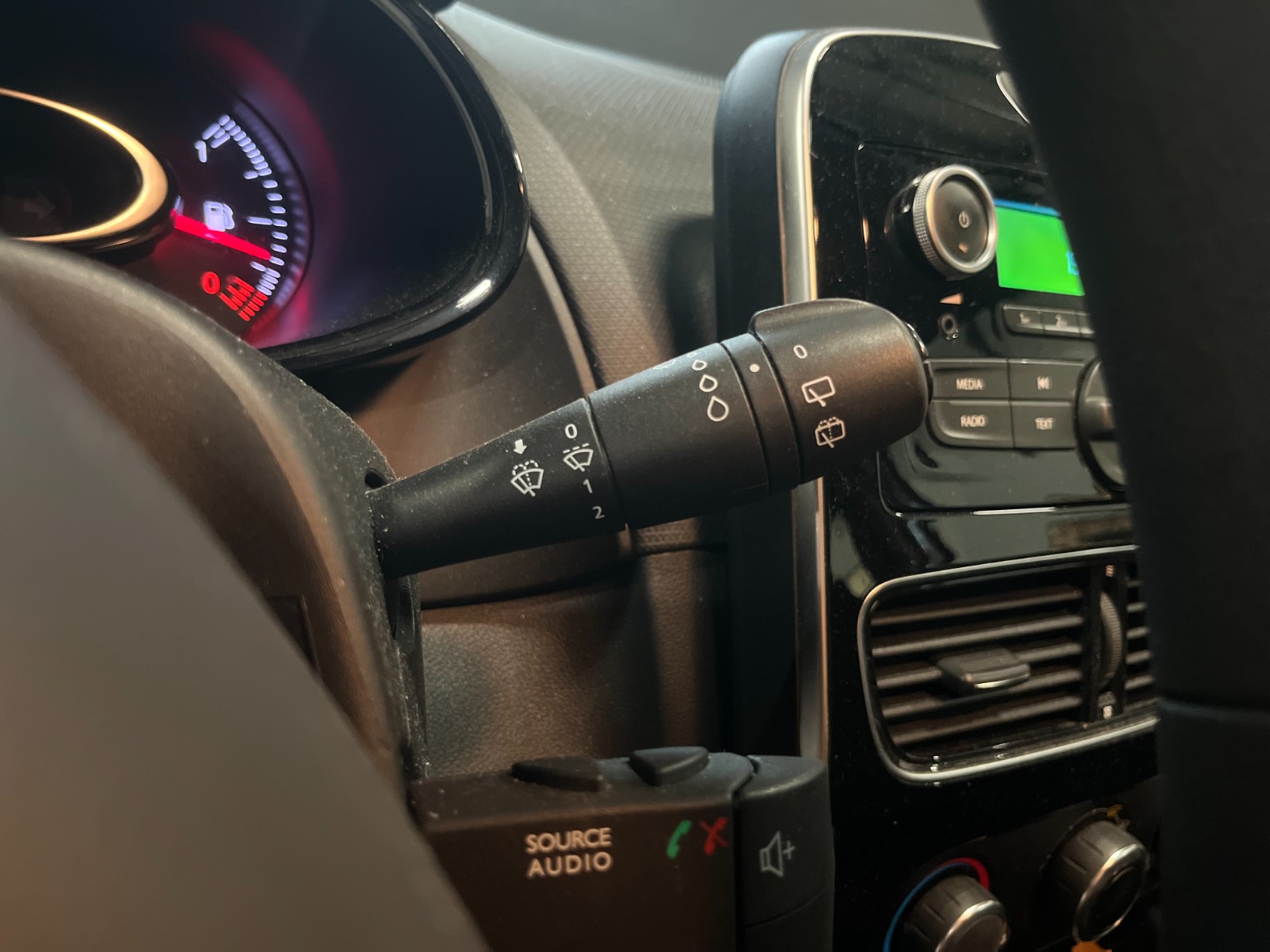 Photo véhicule RENAULT CLIO IV