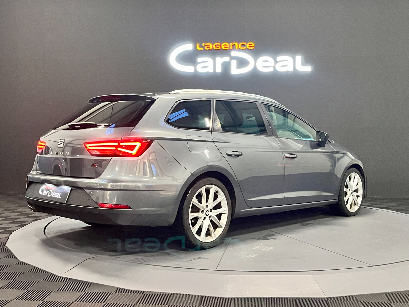 Photo véhicule SEAT LEON ST