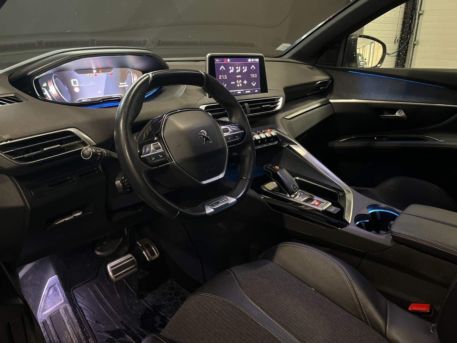 Photo véhicule PEUGEOT 3008