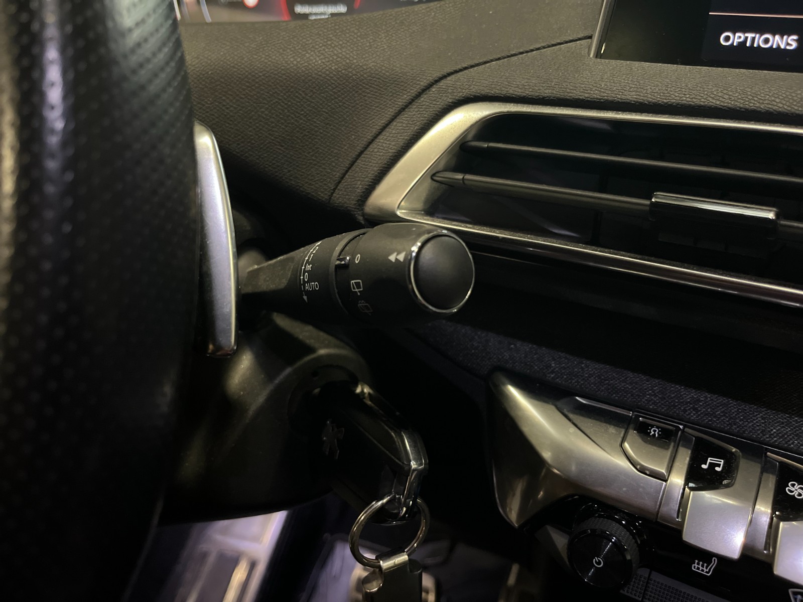 Photo véhicule PEUGEOT 3008