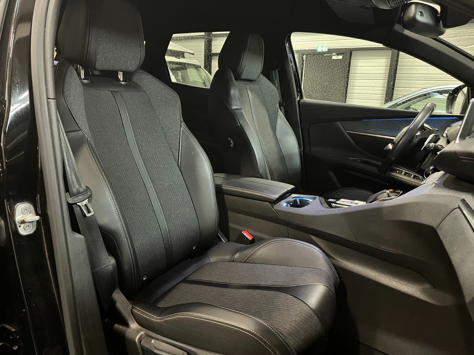 Photo véhicule PEUGEOT 3008