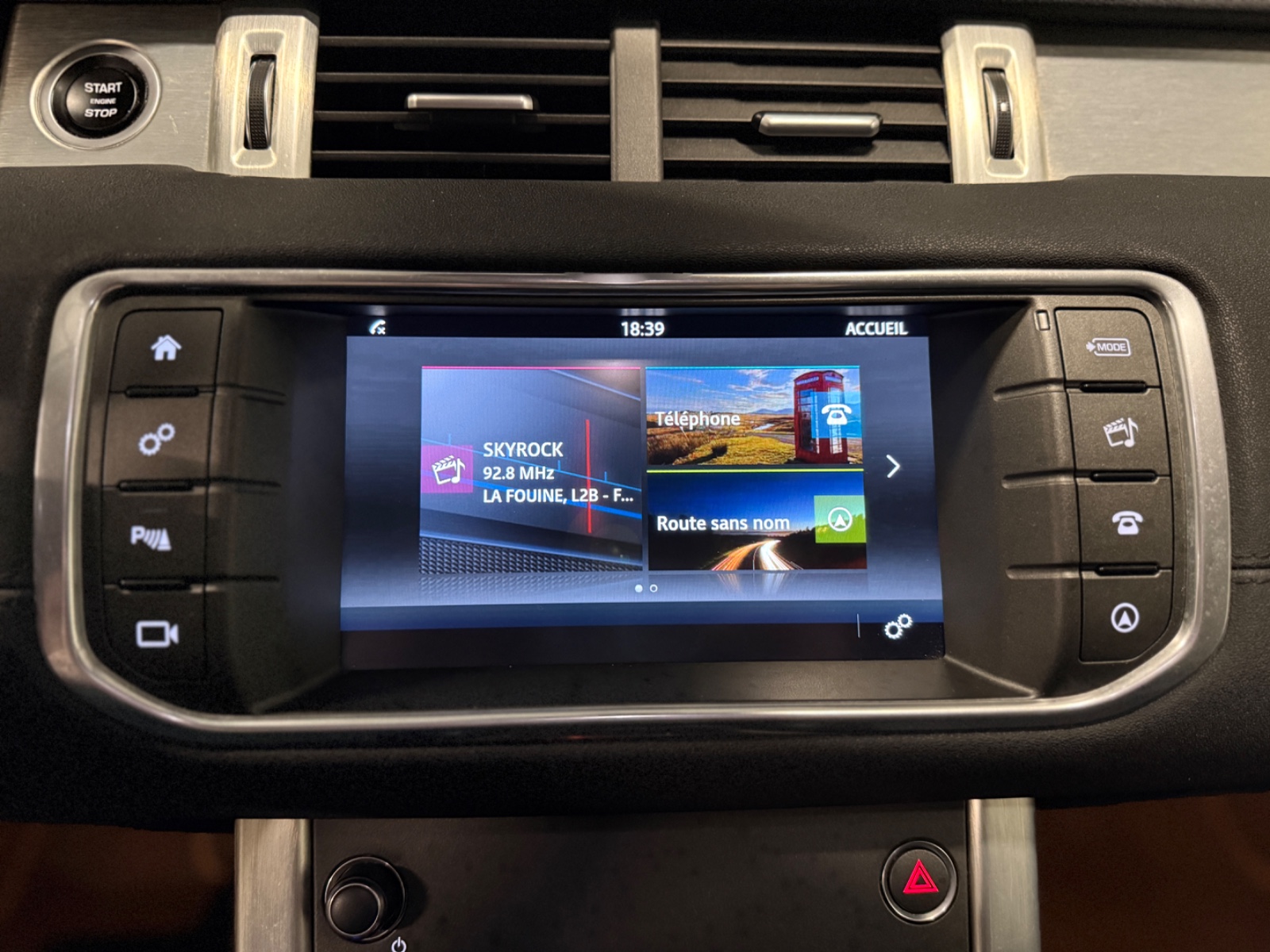 Photo véhicule LAND ROVER RANGE ROVER EVOQUE