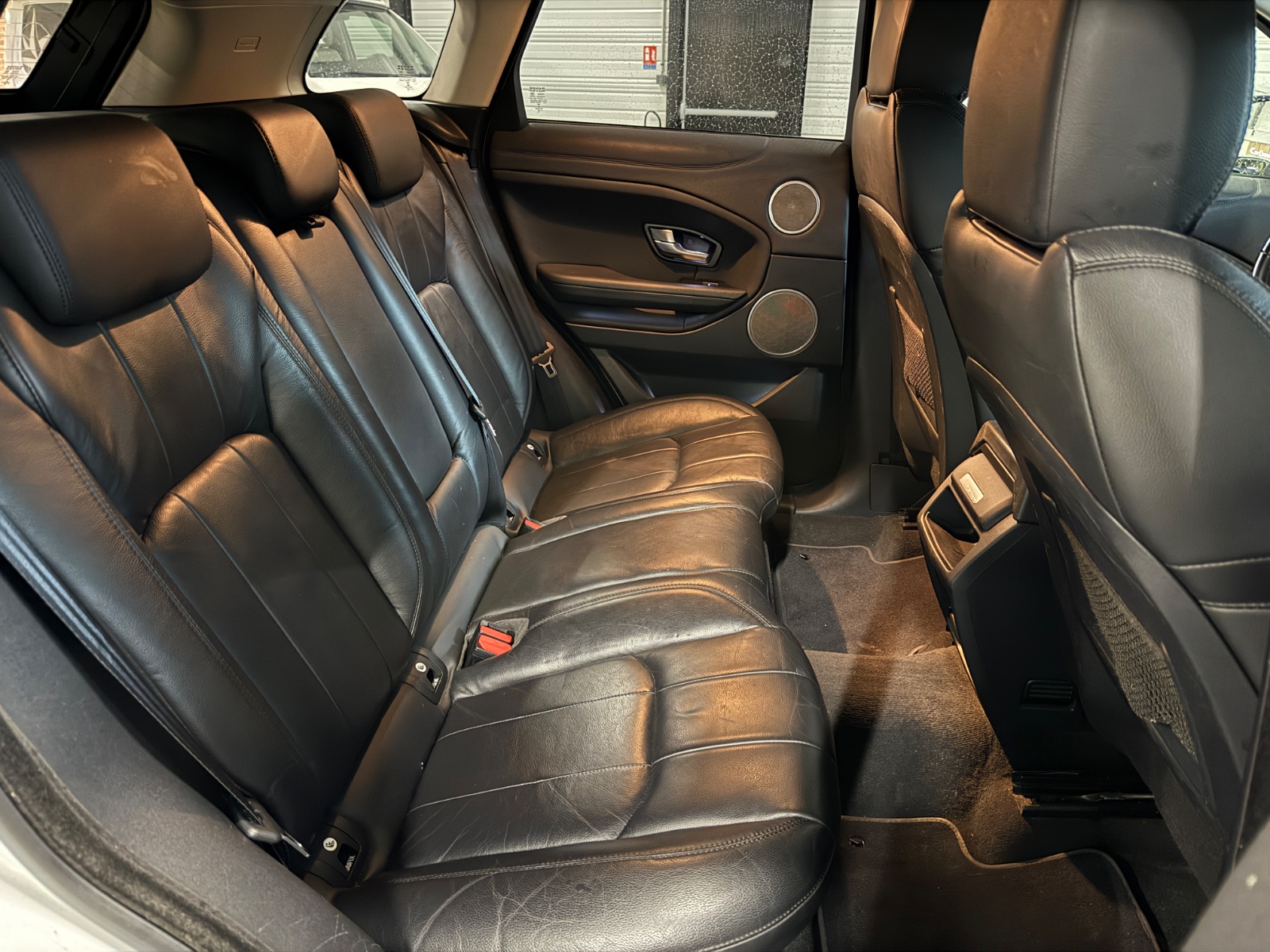 Photo véhicule LAND ROVER RANGE ROVER EVOQUE