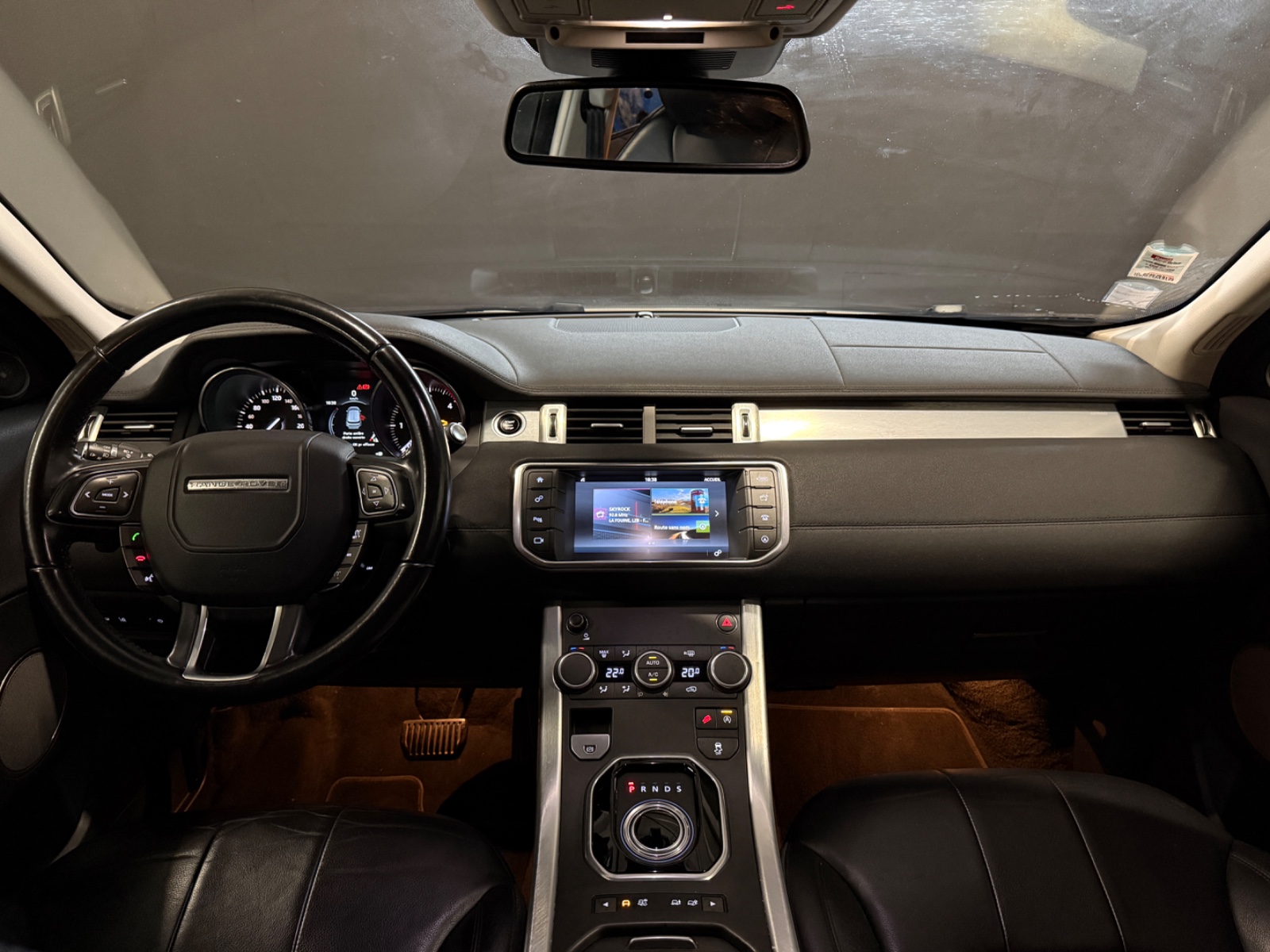 Photo véhicule LAND ROVER RANGE ROVER EVOQUE